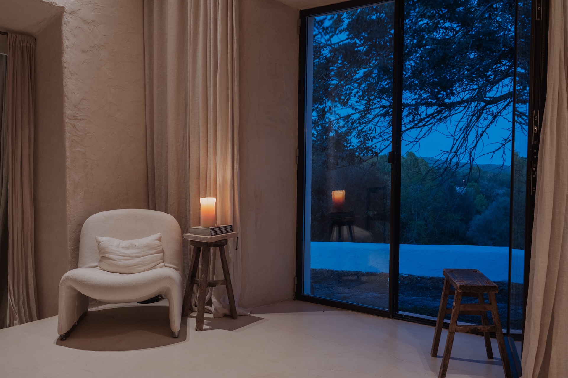 Resa estates ibiza villa Reno finca renovated te koop sale night det 4.jpg